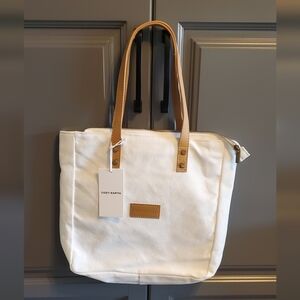 Cozy Earth White Canvas Tote Bag NWT  with Tan Handles
